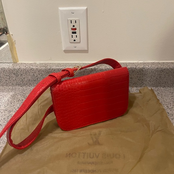 Purse - Picture 2 of 6